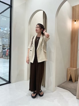 「アイテム（テーラードジャケット）」を使った、mori_lemageさん（レディース・166cm）の夏コーディネート
