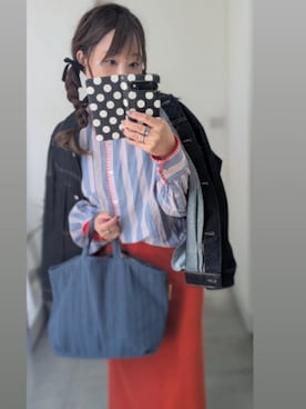 「niko and...（ニコアンド）のアイテム（シャツ/ブラウス、ブルー系）」を使った、nさん（レディース・157cm）の春コーディネート