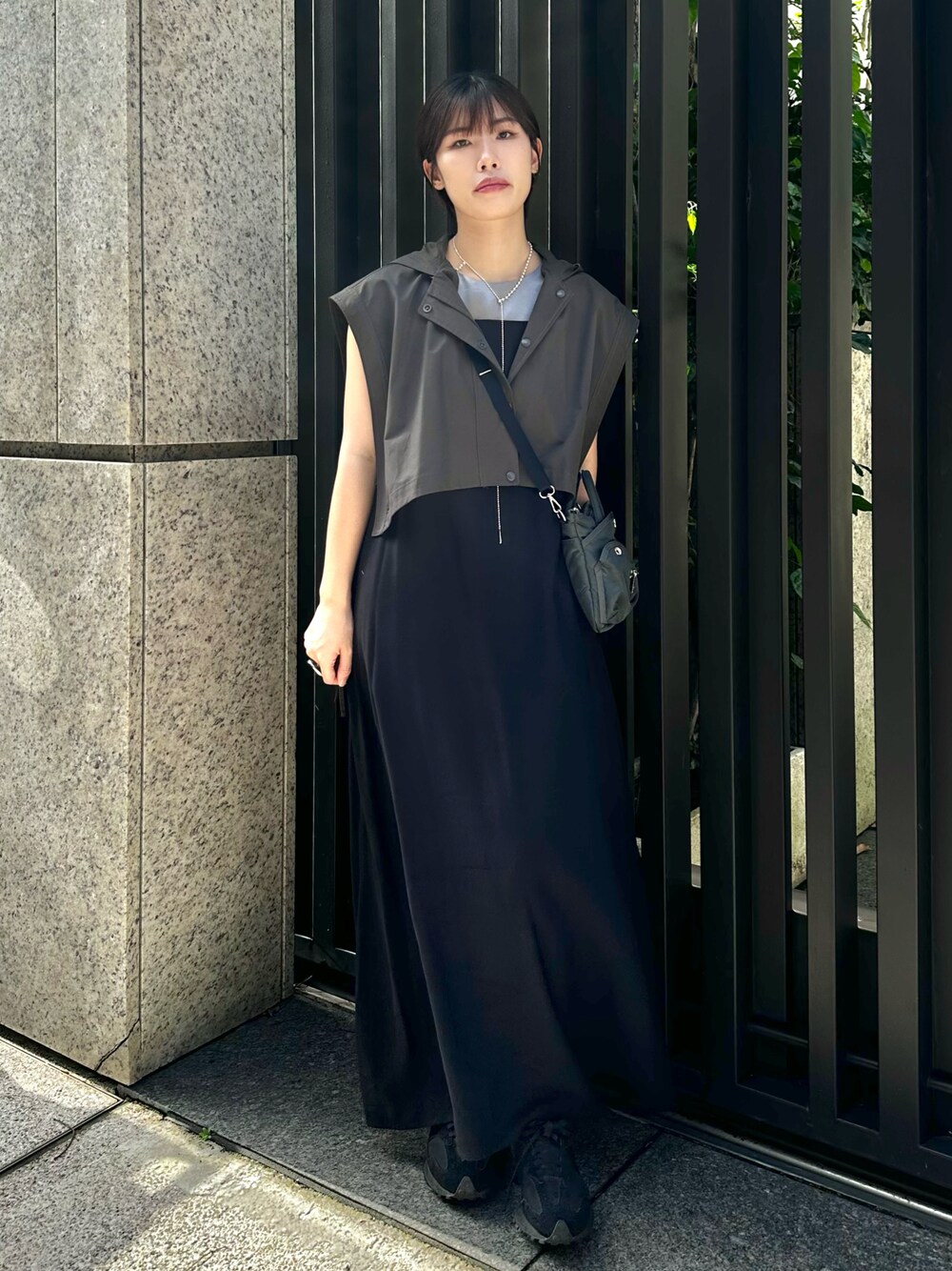 「夏コーデ、カジュアルコーデ、シンプル、Taiwan、TAIPEI、今日のコーデ、summer」｜「ITEMS URBANRESEARCHのレイヤードコート（その他アウター、グレー系）」を使った、KellyLeeさん（レディース・166cm）の夏コーディネートの1枚目の写真
