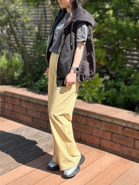 「アイテム（スラックス、イエロー系）」を使った、STRAWBERRY-FIELDSさん（レディース・156cm）の秋コーディネート