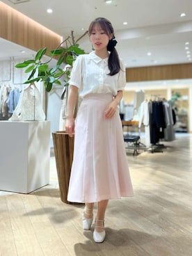 「STRAWBERRY-FIELDS（ストロベリーフィールズ）のライトトロクロス_ハギマーメイドスカート（スカート、ベージュ系）」を使った、STRAWBERRY-FIELDSさん（レディース・165cm）の春コーディネート