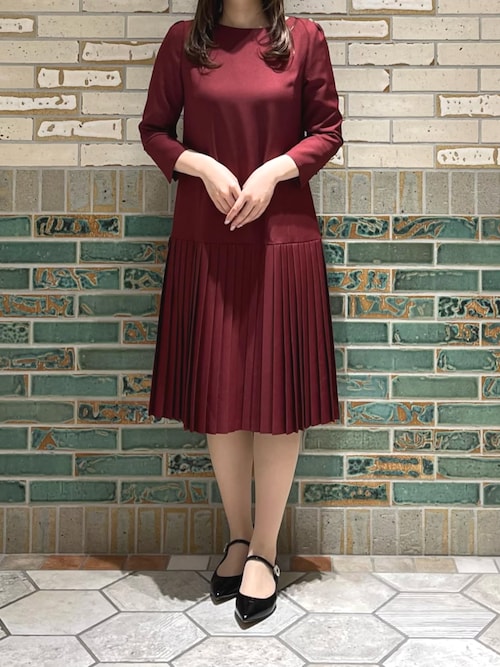 STRAWBERRY-FIELDS（ストロベリーフィールズ） ワンピース Linon