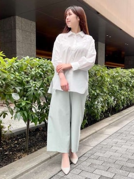 「STRAWBERRY-FIELDS（ストロベリーフィールズ）のディライトクロス_ワイドストレートパンツ（スラックス、グリーン系）」を使った、STRAWBERRY-FIELDSさん（レディース・156cm）の春コーディネート