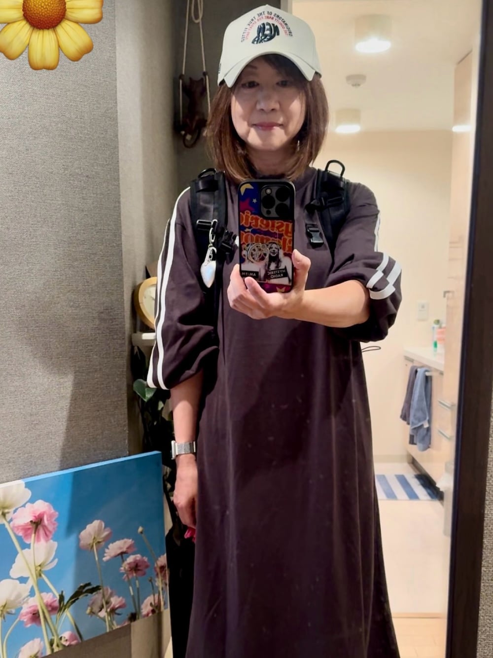 「秋のコーデ、秋っぽコーデ更新中、プチプラ、ロングワンピース、オトナカジュアル、ニューエラ、キャップ、キャップ女子、リュック、ジーナシス」｜「NEW ERAのニューエラ キャップ 9FORTY-A ArchiveEmbroidery（キャップ、ホワイト系）」を使った、ピヨーコさん（レディース・159cm）の秋コーディネートの1枚目の写真