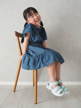 「FILA（フィラ）のFILA フィラ 18-23 DISRUPTOR SD HEART ディスラプターサンダルハート FK0104949370 ABC-MART限定 *Mint/White（サンダル、グリーン系）」を使った、teiccoさん（キッズ・157cm）の春コーディネート