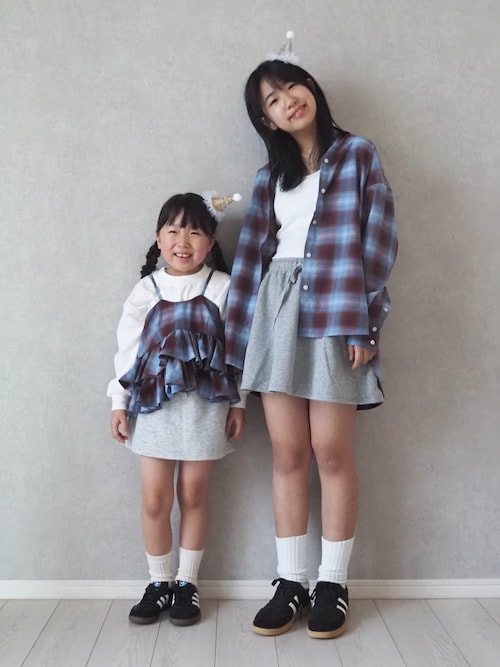 「LOWRYS FARM(ローリーズファーム)のオンブレチェックシャツ 824240(シャツ/ブラウス)」を使った、teiccoさん(キッズ・157cm)の秋コーディネート