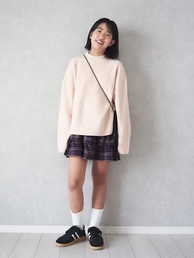「アイテム（ニット/セーター）」を使った、teiccoさん（キッズ・154cm）の秋コーディネート