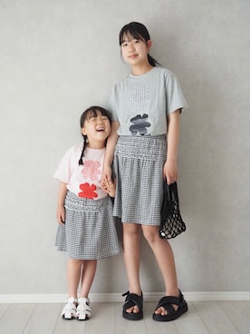 「UNIQLO（ユニクロ）のアイテム（Tシャツ/カットソー、グレー系）」を使った、teiccoさん（キッズ・157cm）の夏コーディネート