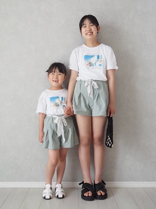 「ikka(イッカ)の【接触冷感/親子コーデ】袖タック冷感プリントTシャツ(120~160cm)(Tシャツ/カットソー)」を使った、teiccoさん(キッズ・157cm)の夏コーディネート