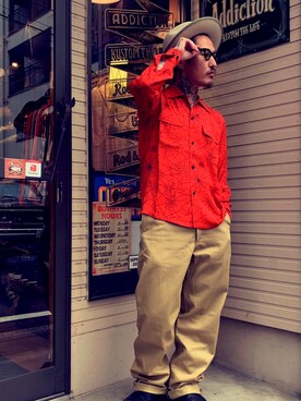 オレンジ系のアイテムを使った ロカビリー のメンズ人気ファッションコーディネート 季節 3月 5月 Wear