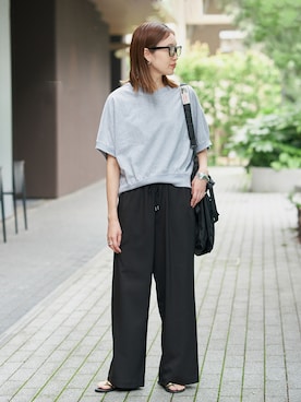 「SLOBE IENA（スローブイエナ）のツイルストレッチイージーパンツ（その他パンツ、ブラック系）」を使った、Sallyさん（レディース・162cm）の夏コーディネート