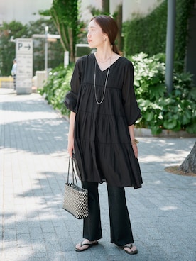 「SLOBE IENA（スローブイエナ）のLE DENIM MOMMY ANKLE LEG（その他パンツ、ブラック系）」を使った、Sallyさん（レディース・162cm）の春コーディネート