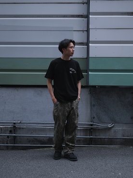 「thisisneverthat（ディスイズネバーザット）のParagraph Tee（Tシャツ/カットソー、ブラック系）」を使った、thisisneverthatさん（レディース・160cm）の春コーディネート