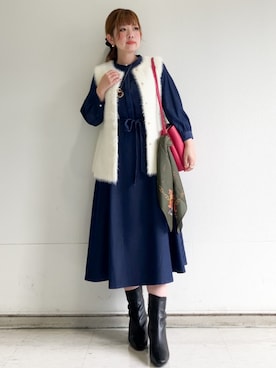 「index（インデックス）のフェザーニットペプラムジレ【洗濯機OK】（Vest、ホワイト系）」を使った、MIPPOさん（レディース）の秋コーディネート