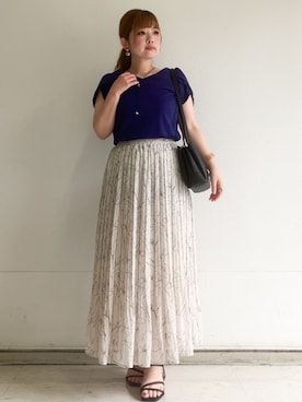 「index（インデックス）の【接触冷感／UVケア】ハートネックレースレイヤードトップス《洗濯機OK／6col》（Tシャツ/カットソー、ブルー系）」を使った、MIPPOさん（レディース）の夏コーディネート