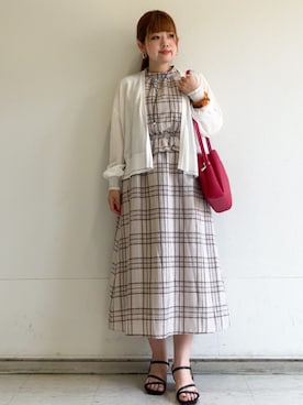 「index（インデックス）のシアーチェックミニペプラムワンピース【防シワ／洗濯機OK】（ワンピース、ベージュ系）」を使った、MIPPOさん（レディース）の夏コーディネート