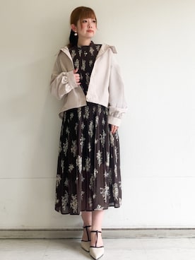 「index（インデックス）の【防シワ】スタンドパフブルゾン《洗濯機OK》（Blouson、ベージュ系）」を使った、MIPPOさん（レディース）の秋コーディネート