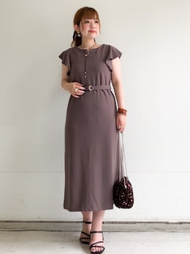 「index（インデックス）の【接触冷感／吸水速乾】キーネックフレアスリーブワンピース《UV／洗濯機OK／ストレッチ》（ワンピース、ブラウン系）」を使った、MIPPOさん（レディース）の夏コーディネート