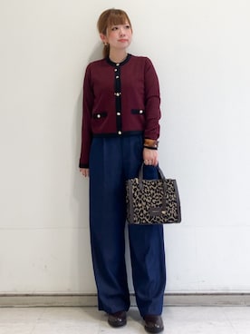 「index（インデックス）のバイカラークルーネックカーディガン【洗濯機OK】（Cardigans、レッド系）」を使った、MIPPOさん（レディース）の秋コーディネート