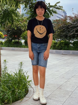 「Mo&Co.（モーアンドコー）のアイテム（パンツ）」を使った、LU-苇さん（レディース・165cm）の夏コーディネート
