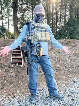 「OAKLEY（オークリー）のアイテム」を使った、ねこのひたいさん（メンズ・178cm）の春コーディネート