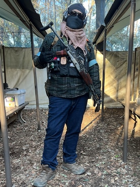 「MERRELL（メレル）のアイテム」を使った、ねこのひたいさん（メンズ・178cm）の春コーディネート