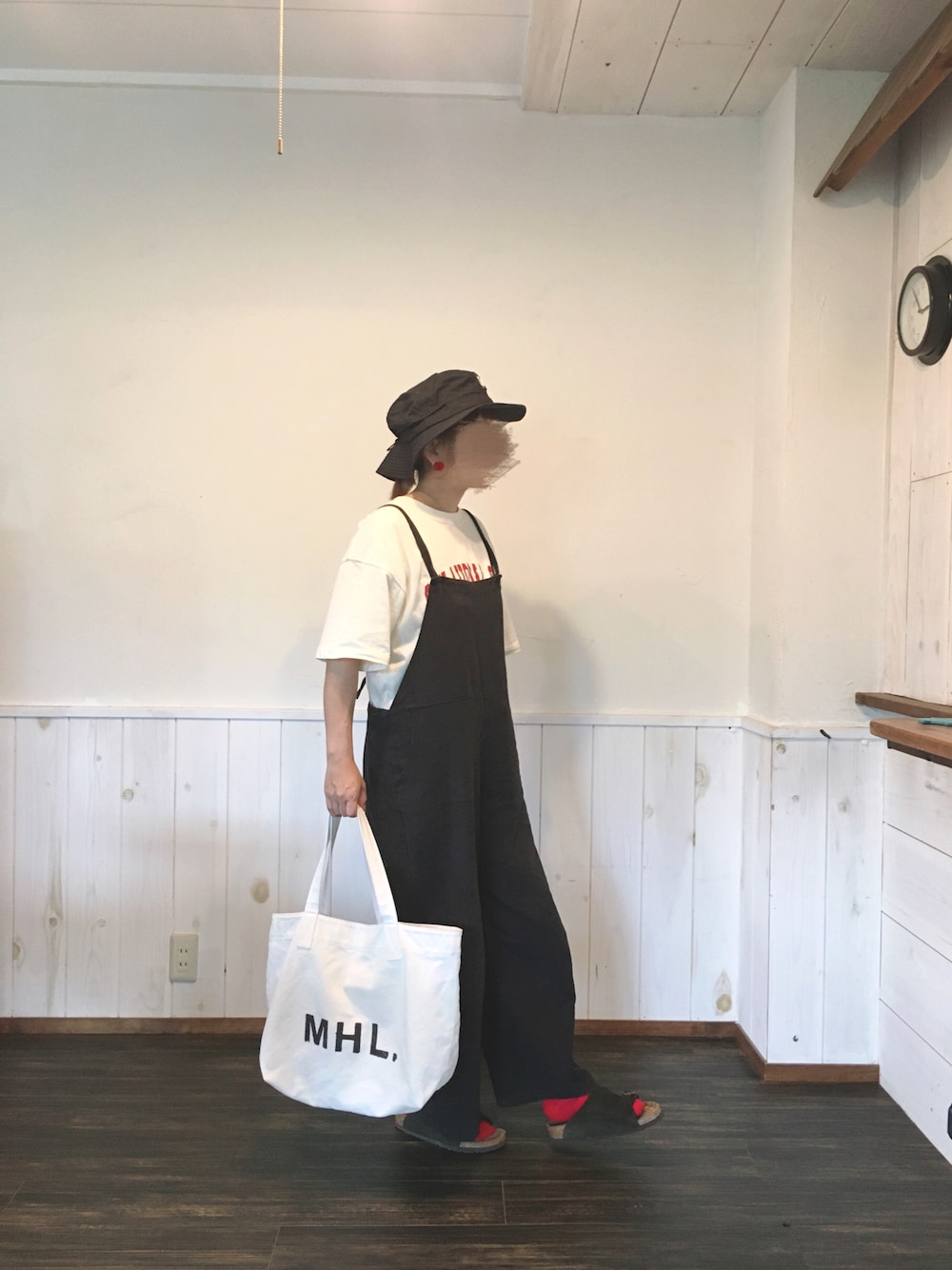 「楽チンコーデ、サロペット」｜「THE NORTH FACEのザ ノース フェイス THE NORTH FACE Horizon Hat(ホライズンハット)（ハット、ブラック系）」を使った、935さん（レディース・156cm）の夏コーディネートの1枚目の写真