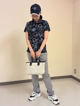 「adabat（アダバット）のラウンディッシュイヤーカーブキャップ（キャップ、ブルー系）」を使った、s.mさん（レディース・168cm）の夏コーディネート