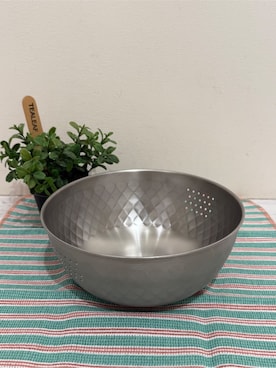「212 KITCHEN STORE（トゥワントゥキッチンストア）の逸品物創 ステンレス米研ぎボウル18cm（キッチンツール、その他）」を使った、fさん（レディース）の秋コーディネート