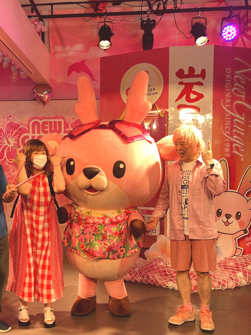 「カジュアルコーデ、チェック、楽チンコーデ、低身長女子、ぽっちゃりコーデ」｜「MERLOTのギンガムチェックコンビワンピース（ワンピース、レッド系）」を使った、𝕂𝕆𝕂𝔼☺︎さん（レディース・151cm）の夏コーディネートの1枚目の写真