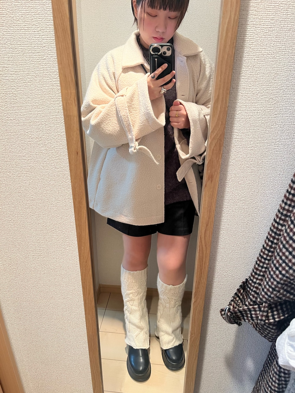 「今日のコーデ、おでかけコーデ、休日スタイル」｜「Kastaneのブークレフレアミドルコート（その他アウター、ホワイト系）」を使った、トトコ🇹🇼さん（レディース・162cm）の冬コーディネートの1枚目の写真