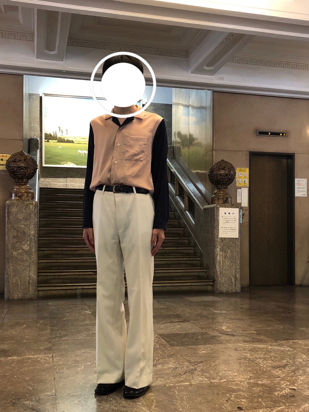 「シンプル、シンプルコーデ、カジュアル、カジュアルコーデ、オトナカジュアル、きれいめカジュアル、春コーデ、春夏コーデ、春、休日スタイル、おしゃれさんと繋がりたい、ワイドパンツ、フレアパンツ、スラックス、革靴」｜「itailorのアイテム（スラックス、ブラック系）」を使った、⭐️zawa⭐️さん（メンズ・178cm）の春コーディネートの1枚目の写真