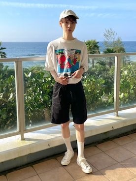 「JW Anderson（ジェイダブリューアンダーソン）のアイテム（パンツ）」を使った、Ryosukeさん（メンズ・177cm）の夏コーディネート