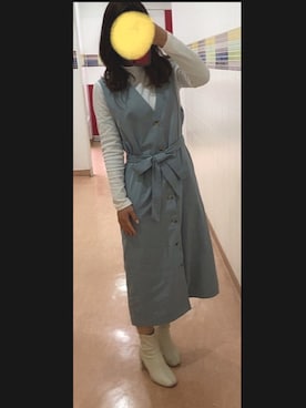 「ブルー x ホワイト」｜「アイテム（ジャンパースカート）」を使った、ななみさん（レディース・153cm）の春コーディネート