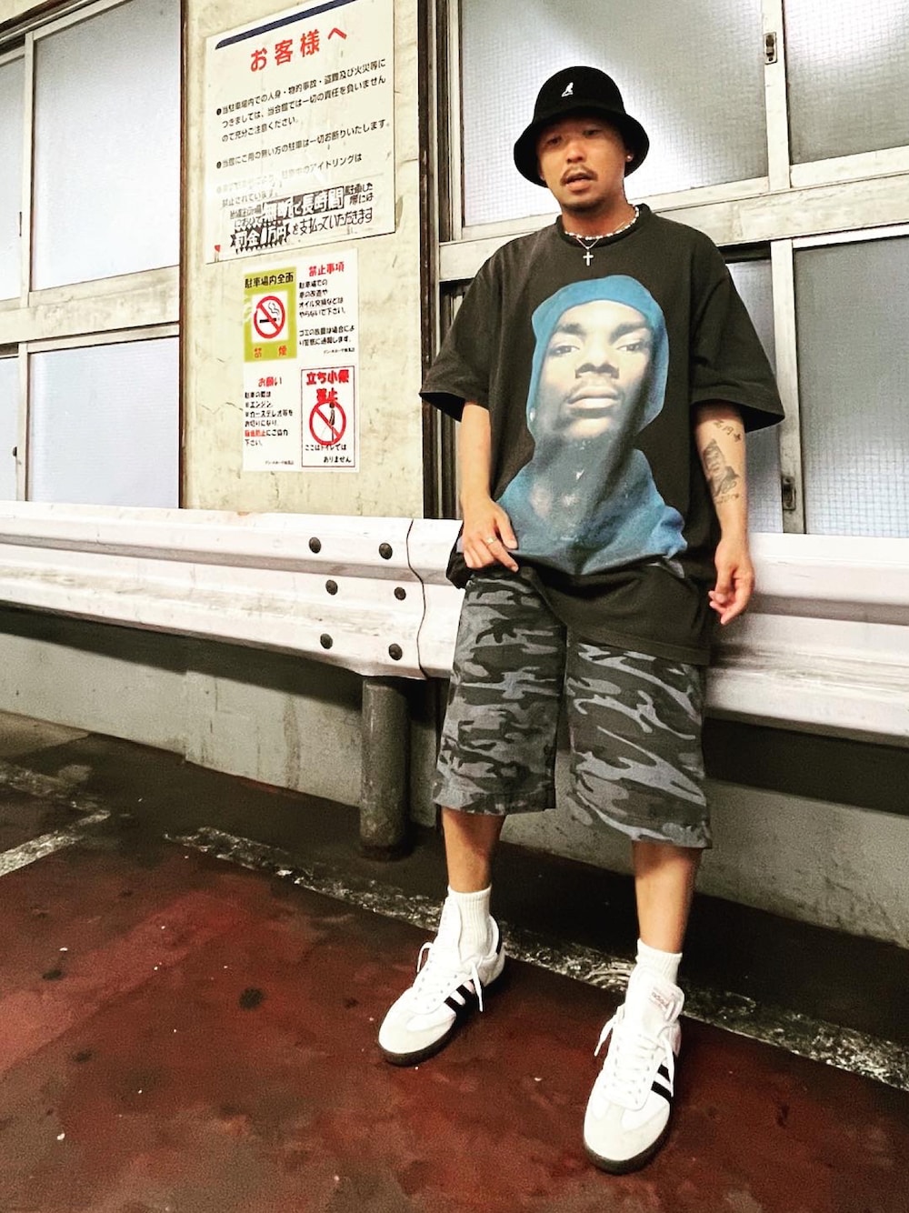 「vetements、Snoop Dogg、BALENCIAGA、camo、adidas、adidassamba、KANGOL」｜「adidasのアイテム（スニーカー、ホワイト系）」を使った、A-MASTERさん（メンズ・170cm）の夏コーディネートの1枚目の写真