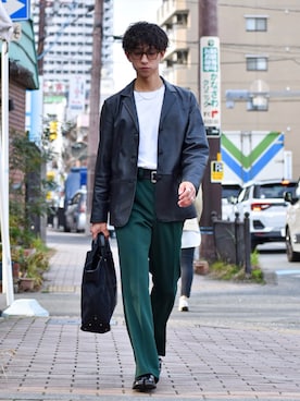 「Lee（リー）のアイテム（スラックス）」を使った、Kazumaさん（メンズ・165cm）の春コーディネート