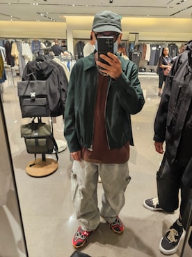 「アイテム（ジャケット/アウター）」を使った、黃島讀さん（メンズ・176cm・100代）の秋コーディネート