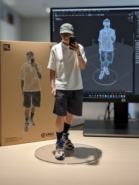 「Li-Ning（リーニン）のアイテム（スニーカー）」を使った、黃島讀さん（メンズ・176cm・100代）の秋コーディネート
