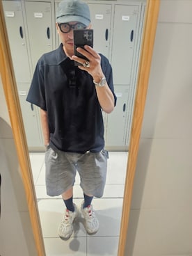 「adidas（アディダス）のアイテム（スニーカー）」を使った、黃島讀さん（メンズ・176cm・100代）の秋コーディネート