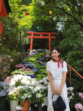 「アイテム（バンダナ/スカーフ、レッド系）」を使った、千千🪭さん（レディース・158cm）の夏コーディネート