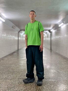 「N.HOOLYWOOD（N.ハリウッド）のアイテム（チノパンツ）」を使った、惑星さん（メンズ・177cm）の春コーディネート