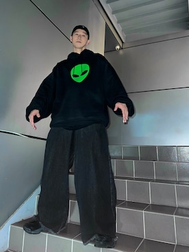 「LABRAT（ラブラット）のアイテム」を使った、惑星さん（メンズ・177cm）の冬コーディネート