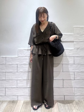 「LEPSIM（レプシィム）のマルチメリットオールインワン　637694（つなぎ/オールインワン、ブラウン系）」を使った、taruさん（レディース・155cm）の春コーディネート