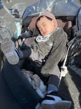 「SKAPE（エスケープ）のアイテム」を使った、KYO*AYAさん（キッズ・80cm）の秋コーディネート