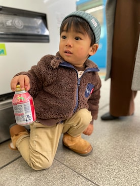 「B:MING by BEAMS（ビーミングバイビームス）のB:MING by BEAMS / リブ ワッチキャップ（ニットキャップ/ビーニー、ブルー系）」を使った、KYO*AYAさん（キッズ・100cm）の冬コーディネート