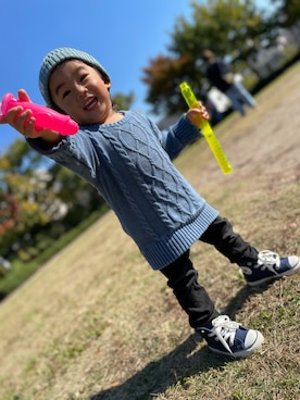 「B:MING by BEAMS（ビーミングバイビームス）のB:MING by BEAMS / リブ ワッチキャップ（ニットキャップ/ビーニー、ブルー系）」を使った、KYO*AYAさん（キッズ・100cm）の秋コーディネート