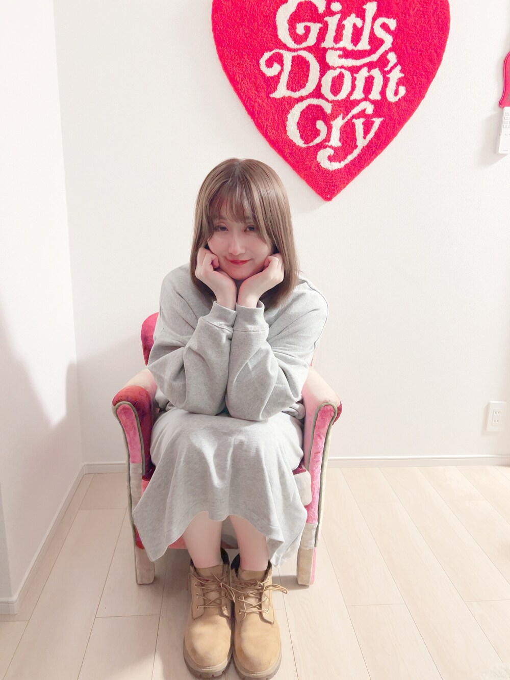 「GAPのアイテム（スウェット、グレー系）」を使った、cocoさん（骨格ウェーブ・レディース・166cm）の冬コーディネートの1枚目の写真