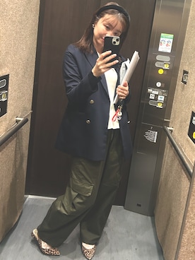 「GU（ジーユー）のアイテム（カーゴパンツ、その他）」を使った、TOMOさん（レディース・160cm）の春コーディネート