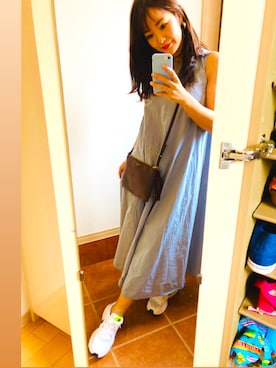 「Saint Laurent（サンローラン）のアイテム（ショルダーバッグ、レッド系）」を使った、ゆみちょりさん（レディース・163cm）の夏コーディネート