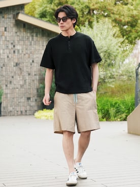 「jiggys shop（ジギーズショップ）のワッフルサーマル ヘンリーネック 半袖Tシャツ カットソー（Tシャツ/カットソー、ブラック系）」を使った、JIGGYS SHOP PRESSさん（メンズ・180cm）の春コーディネート